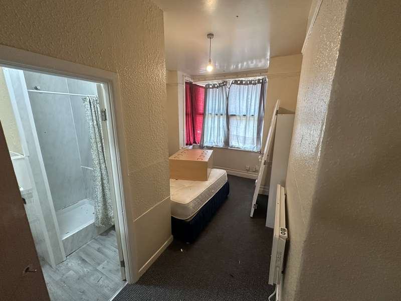 Room after painting Leeds